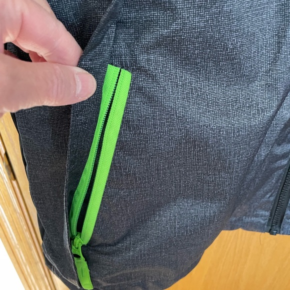 Swiss Tech Jacket Boys XXL/18 Black and Gray Hooded - Picture 7 of 7